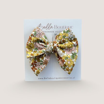 Isa Blossoms Pequeño